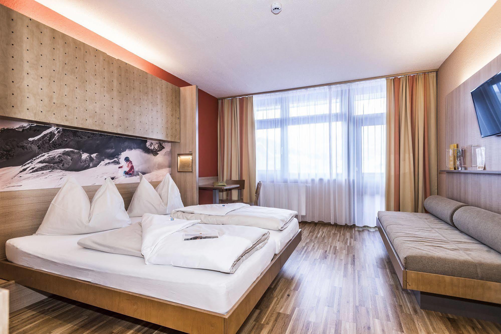 Jufa Hotel Altenmarkt-Zauchensee Altenmarkt im Pongau Luaran gambar
